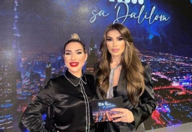 MAJKA ME NATJERALA DA SE UDAM: Jovana Jeremić i Dalila Dragojević kao najbolje drugarice