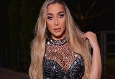 SKINULA SE U CRVENE GAĆE, PRATIOCI JE ISPROZIVALI: "Šta pjevaš bre, Majo?!"