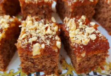 Recept za manastirski kolač od kojeg ne postoji stariji: Preukusan bez šećera, jaja i ulja (VIDEO)