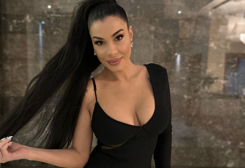 PRETUČENA ISPRED KLUBA! Mia Borisavljević bila je žrtva NASILJA - Reagovala POLICIJA, posljedice ostaju UREZANE ZAUVIJEK