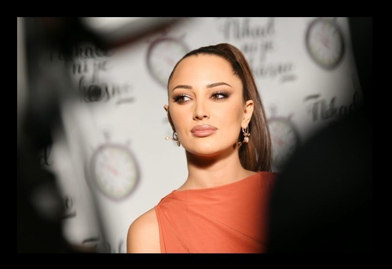 Aleksandra Prijović prije i poslije svih plastičnih operacija!