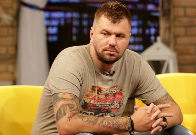 Bivši zadrugar komentarisao odnos Cara i Maje, pa spomenuo i Takija