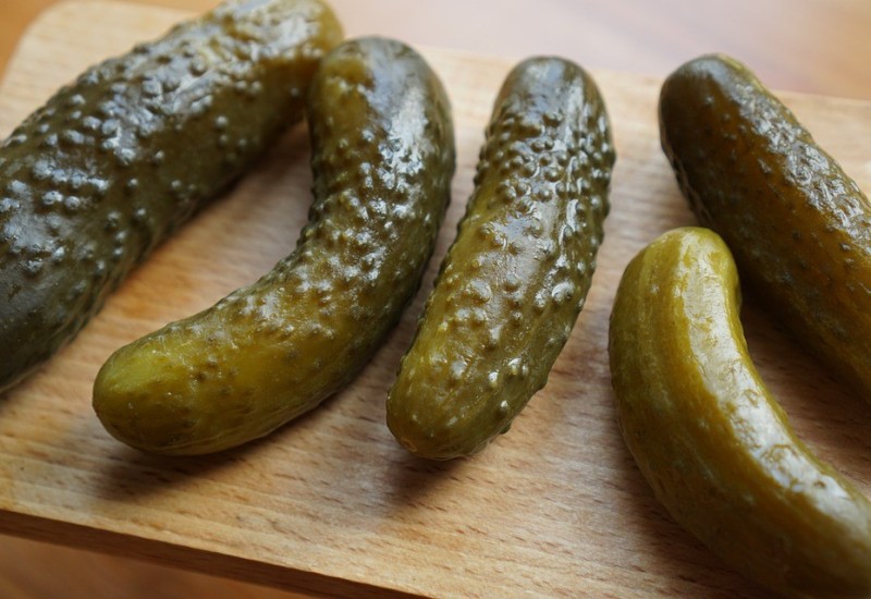 Greške koje pravimo kada spremamo kisele krastavce: Probajte ovaj recept i biće kao kupovni
