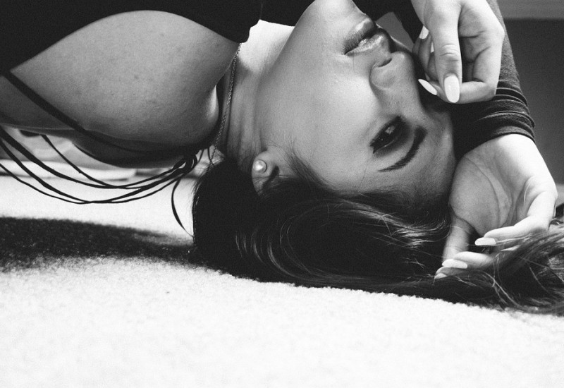 Zaboravite na krevet: Ova jednostavna poza pružiće svakoj ženi najjači vrhunac