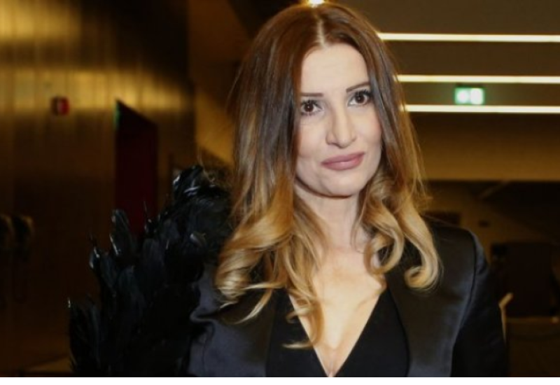 MIRA ŠKORIĆ ZAPLAKALA NA NASTUPU: Velikani žive kroz pjesme