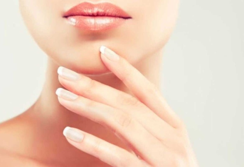 Šta znače bijele mrlje na noktima?