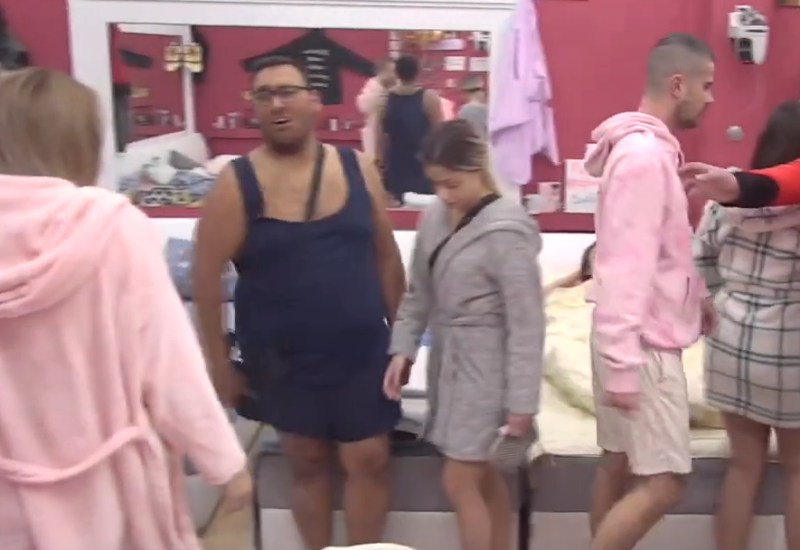 "NEMOJ OČI!" Bilal UNAKAZIO Majino lice! Neviđen haos u Bijeloj kući, obezbjeđenje jedva spriječilo pokolj