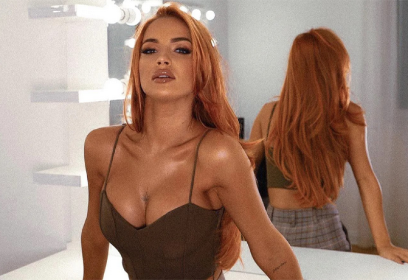 TRESI, TRESI! DŽEHVA DALA PUBLICI DA JE UDARA PO ZADNJICI: Šok snimak pjevačice kruži mrežama, ali je imala jedno PRAVILO!