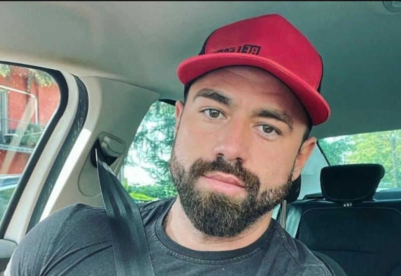 ZA 3 ŽIVOTA NEĆETE POGODITI ČIJI JE OVAJ DASA BRAT: Žene lude za njegovim MIŠIĆIMA, a evo čime se BAVI