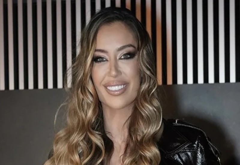 PO SVAKU CIJENU ŽELI DA JE OSVOJI! Tea Tairović potpuno zaludjela misterioznog UDVARAČA, iznenadio je šokantnim gestom!