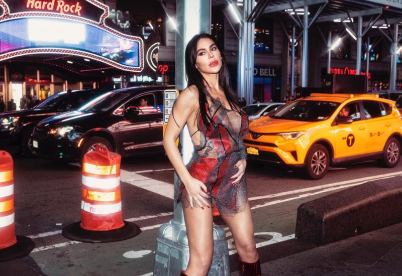 MARINA VISKOVIĆ VRELIM FOTKAMA NAJAVILA NOVI SPOT: Muškarcima vilica do poda