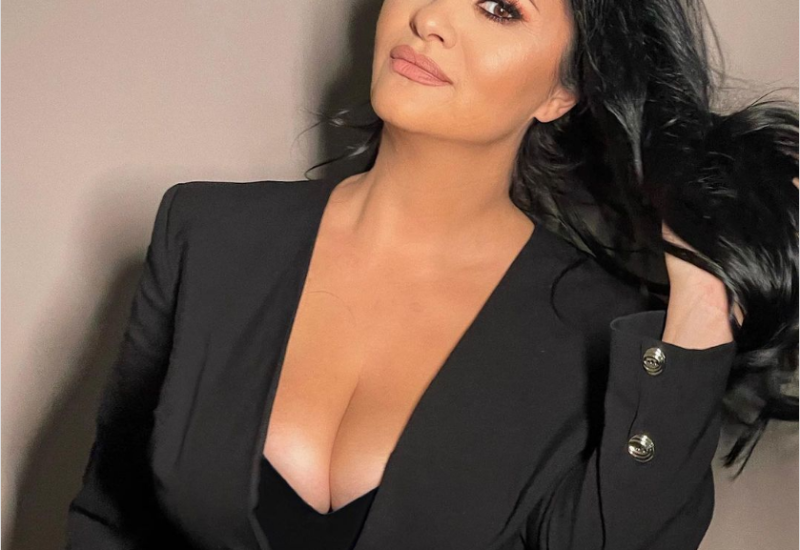 Nema čak ni ličnog šofera: Iznenadit ćete se kad vidite šta vozi Jana Todorović