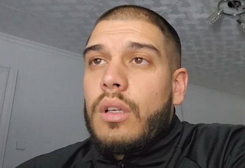 PRVO OGLAŠAVANJE DEJANA DRAGOJEVIĆA NAKON RASKIDA: Zaradio brdo love, ne zna šta će sa parama