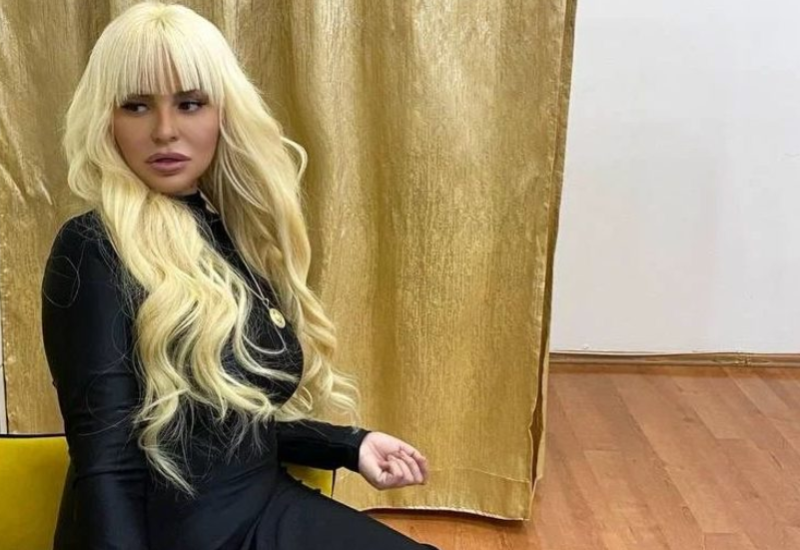 ZBOG OVOGA ĆE BOSANAC DA POLUDI: Džidža isturila grudi u prvi plan (FOTO)