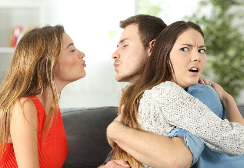 Ispovijest žene koja je bila u vezi s oženjenim muškarcem: 'Ne kajem se, imala sam tada 20-ak godina, evo što se dogodilo'