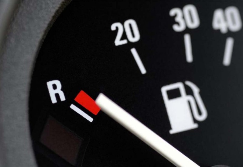 Nekoliko faktora je bitno: Koliko automobil može preći na rezervi?