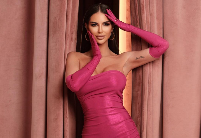 Zorannah žestoko popljuvala trudnu Rijanu i njen nastup na Superboulu: "Mrtvo puvalo, autfit kao za kafu"