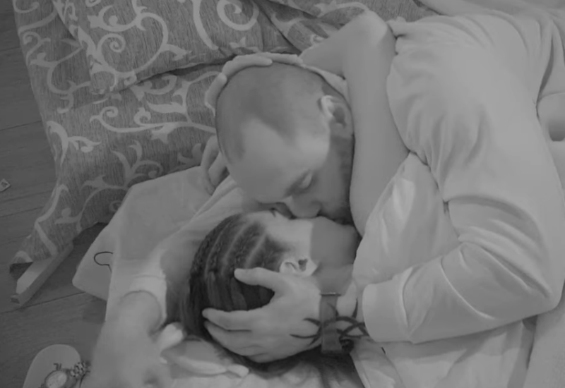 PALA POSLIJE MINUT I PO! Zvezdan i Anđela oborili rekord u ljubljenju, izolacija puca od strasti! (VIDEO)