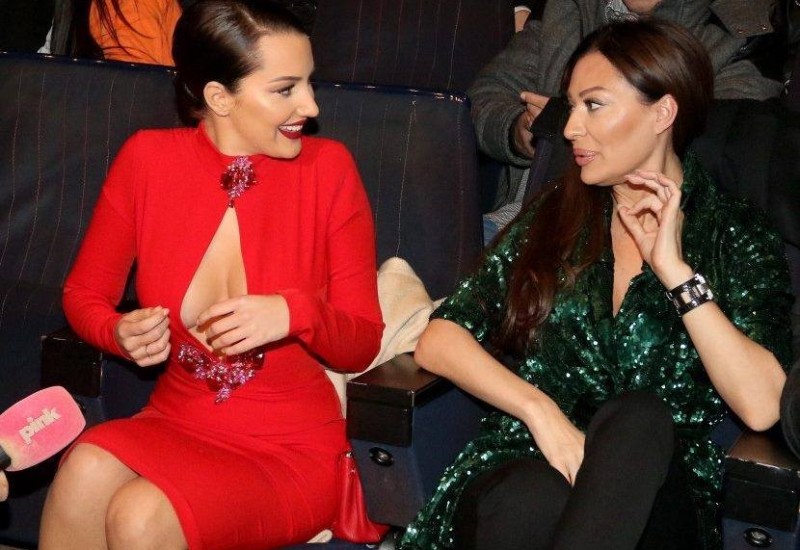 Prekinut nastup Cece, Prijovićke i Darka Lazića: Gosti tokom evakuacije zaigrali kolo (VIDEO)