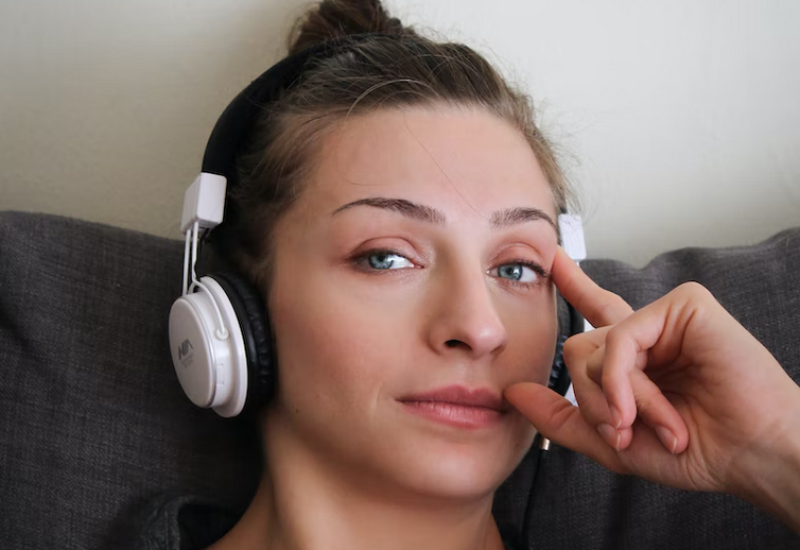 NOVI TREND ZALUDIO MLADE ŽENE: Pornografija više nije u modi