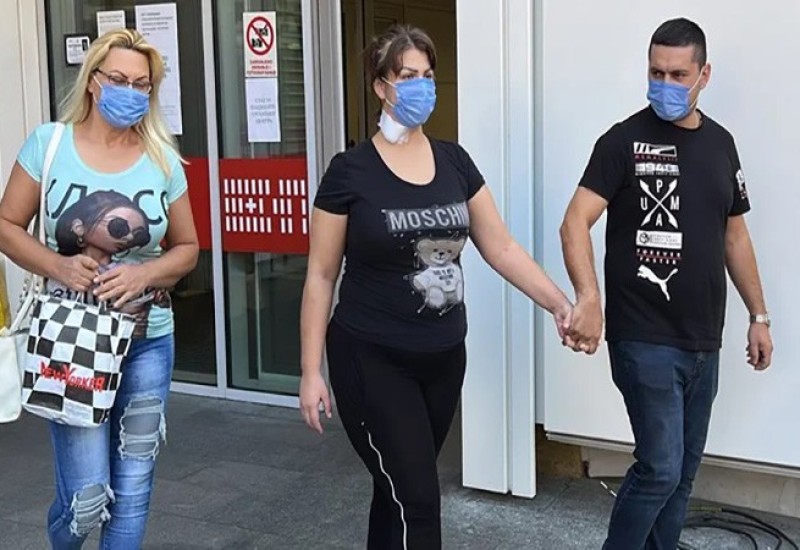 MILJANA KULIĆ STIGLA U RODNI NIŠ, PA ODMAH OTIŠLA U KAFANU! Uživa sa majkom Marijom, Bebicom, a tu je i mali Željko!