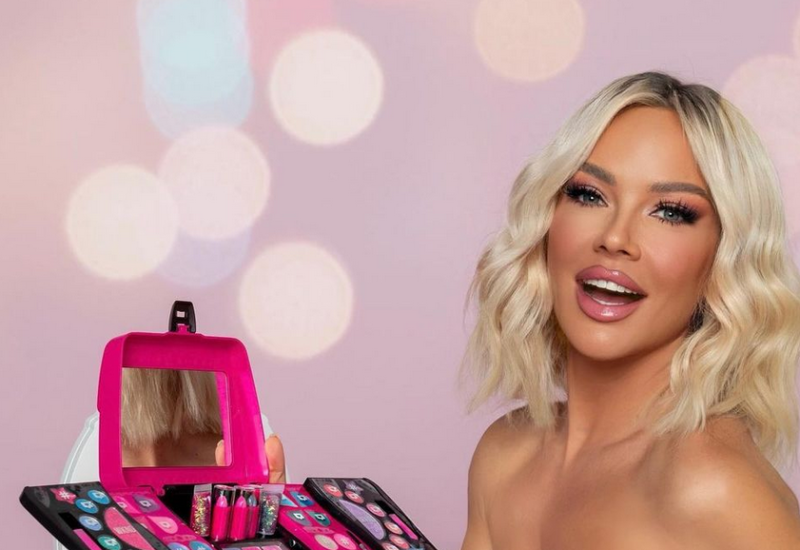 Neobičan stajling Maje Šuput: Pjevačica u lancima, uzdama i okovima