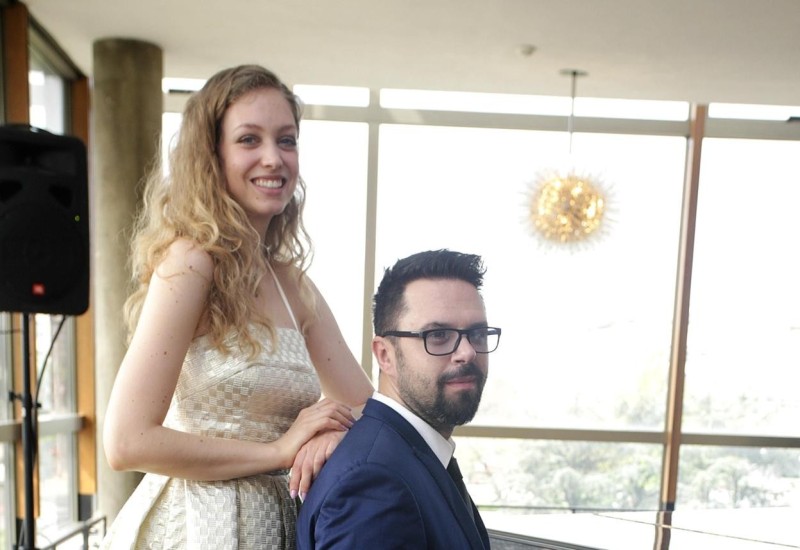 HANA HUJIĆ OSTAVILA PETRA I KĆERKU! Evo gdje je uslikana i to u mini haljini koja otkriva previše