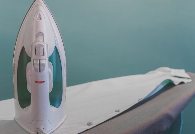 Nekoliko trikova: Kako da ispeglate veš bez peglanja