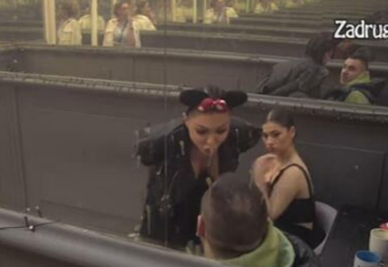 OVAKO BIJE MAJA MARINKOVIĆ: Okršaj sa Milicom Veselinović podigao obezbjeđenje na noge (FOTO)