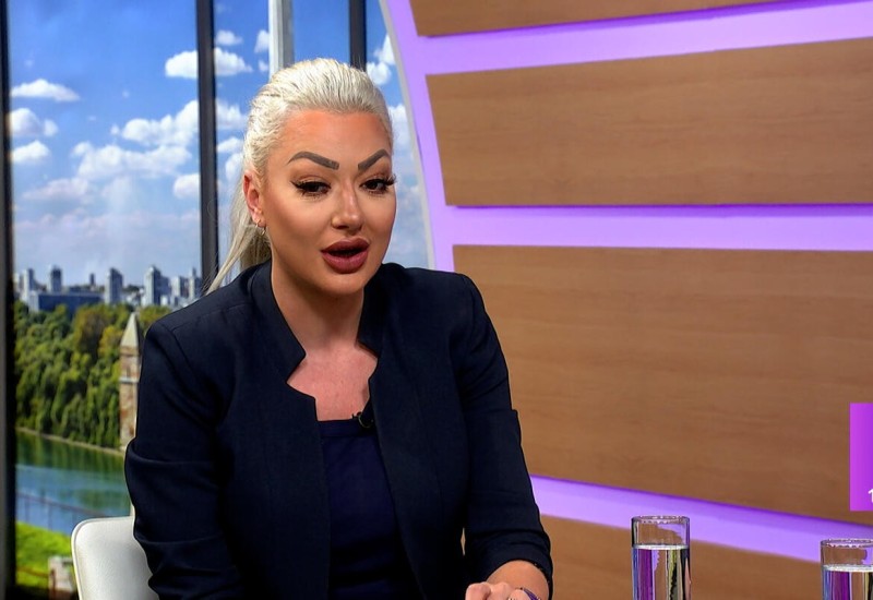 CAR JE U BOGOJAVLJENSKOJ NOĆI SANJAO SANDRU REŠIĆ: Sad se ona oglasila i nasmijala sve KOMENTAROM