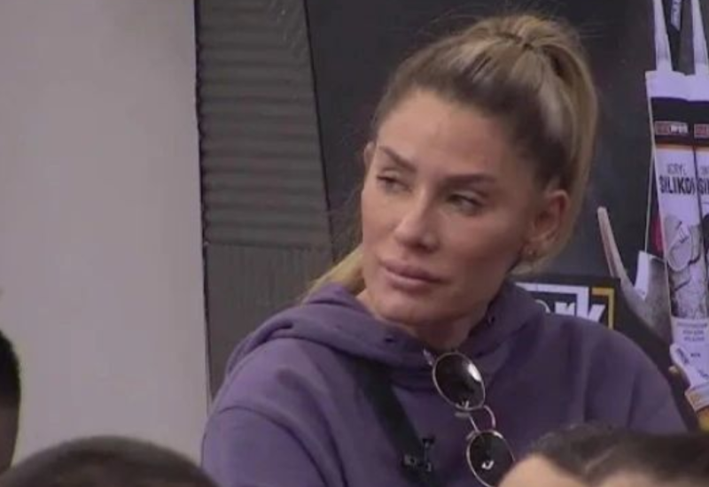 ANA ZADALA NAJJAČI UDARAC DO SAD! Urnisala Anđelu, otkrila besramne poteze vrelih akcija