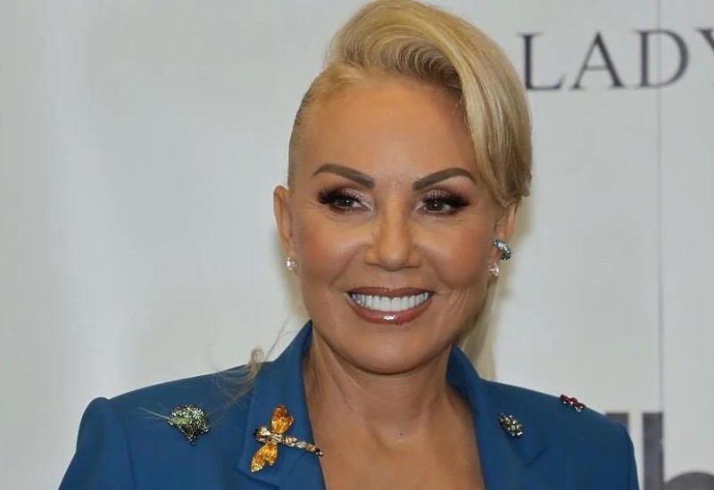 LEPA BRENA SLAVI 62. ROĐENDAN: