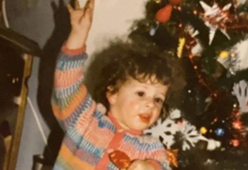 ROĐENA NA ISTI DAN KAD I BRENA, A IDOL JOJ JE DRAGANA MIRKOVIĆ: Znate li ko je pjevačica sa slike?