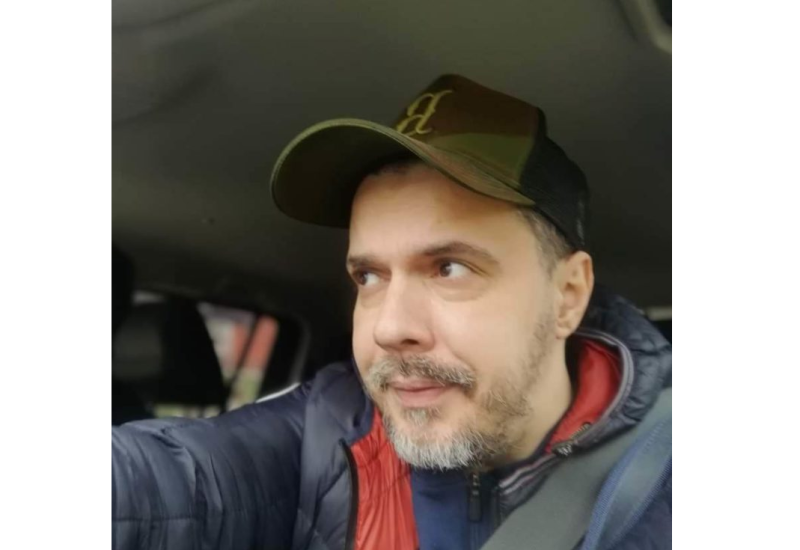 Bojan Tomović u bolnici: Pjevaču se naglo pogoršalo stanje, morao da potpiše ugovor da se neće ubiti