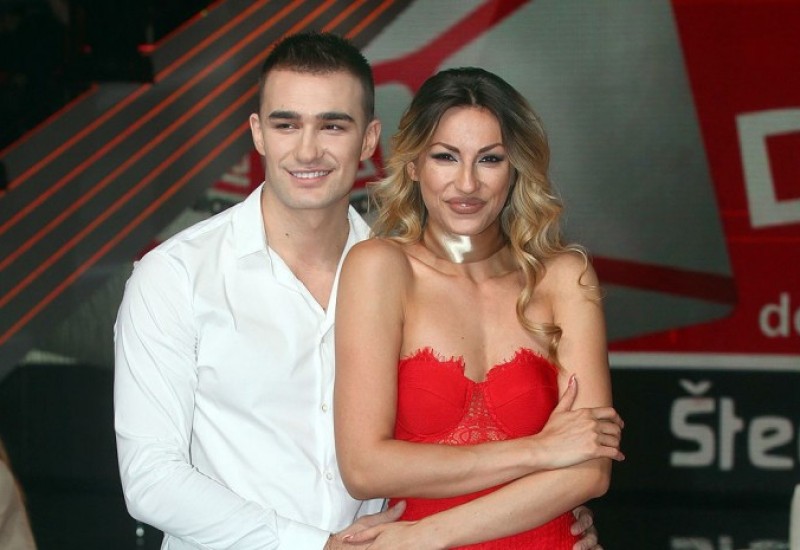 PALO POMIRENJE: Rada i Haris kriju da su ponovo zajedno, ODAO IH FAN