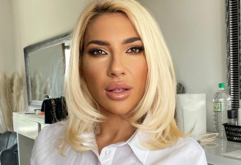 VODITELJKA 'DIVLJA' NA INSTAGRAMU! Pukao joj film, evo kome je OBJAVILA RAT: ''Sad će da vide kako j*be Jovana Jeremić''