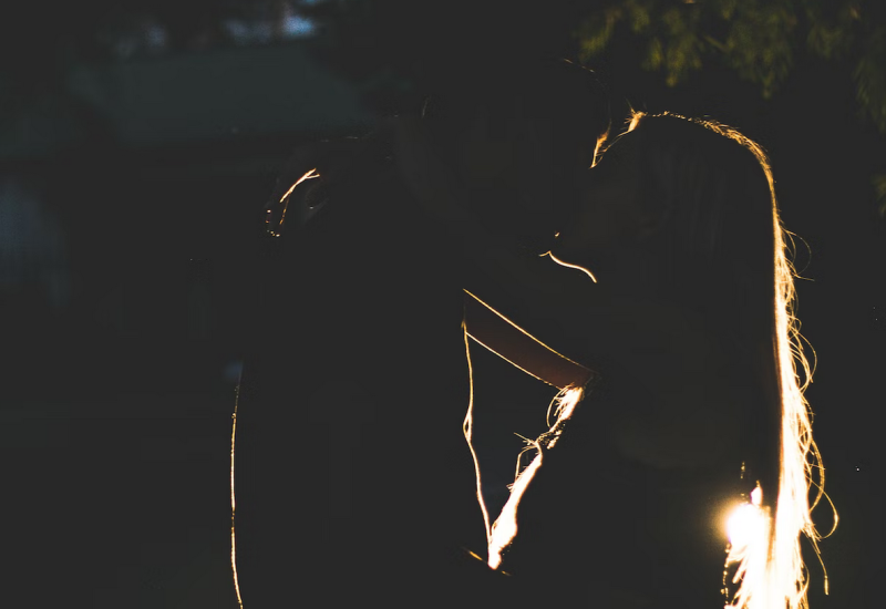 Šta je važnije za dobar seks - novac ili izgled? Iznenadiće se