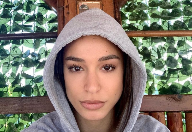 KRV TI JE*EM I SVE TI JE*EM! Ovu objavu Edite Aradinović gledate na vlastitu odgovornost