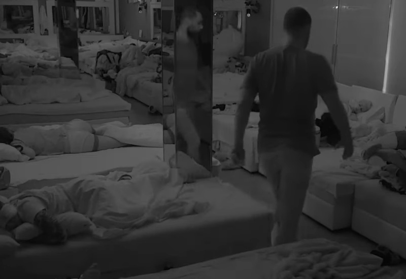 Zvezdan vrebao Anu dok je spavala, unezvijereno šetao oko nje, a onda je MUČKI PLJUVAO - ali bukvalno!