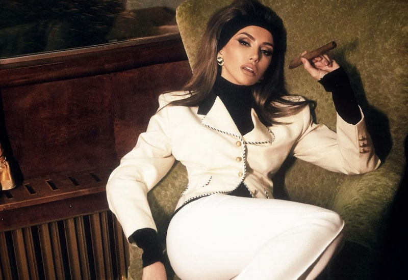 Prati trendove: Emina Jahović u najpopularnijoj haljini ove sezone (FOTO)