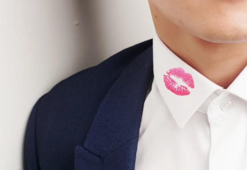 OTKRIVENO NA KOM MESTU MUŠKARCI NAJVIŠE VARAJU: Žene će se srušiti kada saznaju OVO!