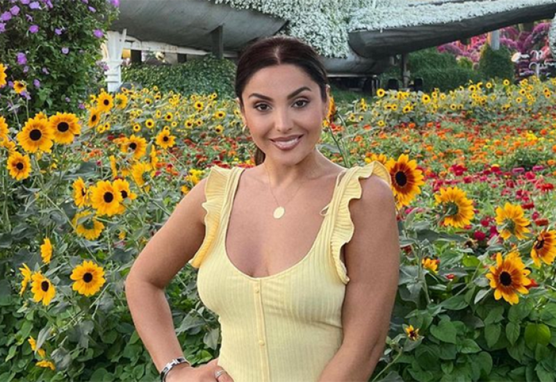 VRELI DANI U DUBAIJU: Nadica Ademov istakla atribute na plaži