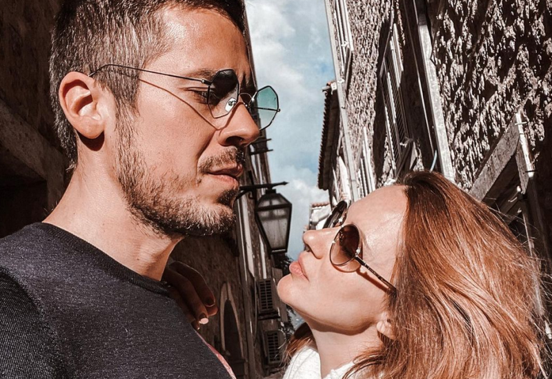 PRVA FOTOGRAFIJA TEK ROĐENE ĆERKE NIKOLE ROKVIĆA! Supruga Bojana emotivnom objavom raznježila SVE