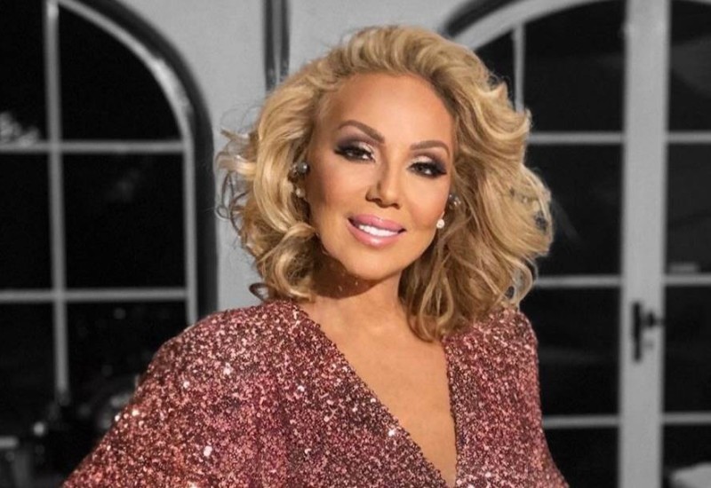 Palme, sunce i veliki šeširi: Lepa Brena pokazala kako uživa u Majamiju