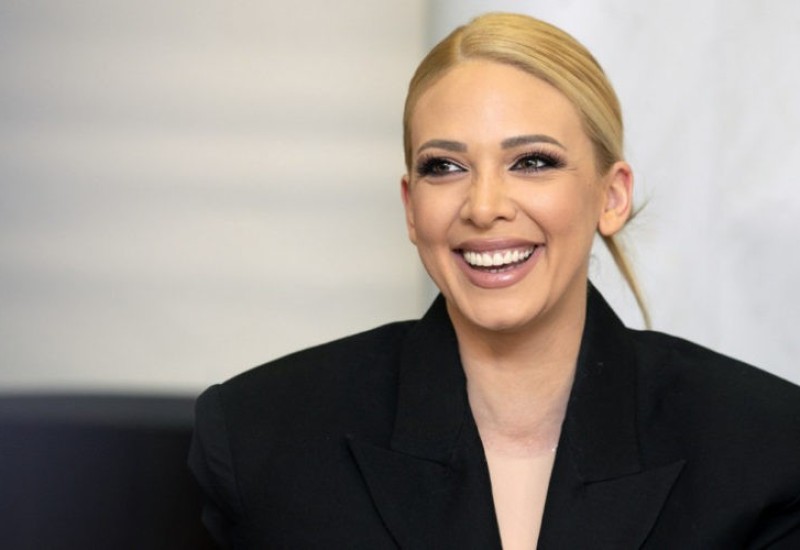 MILICE, PLATIĆEMO TI JEDAN SILIKON, DODAJ ZA DRUGI