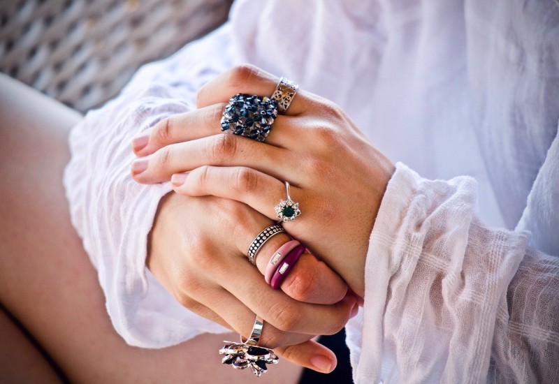 Nije svejedno na kom prstu nosite prsten, evo koju simboliku nosi