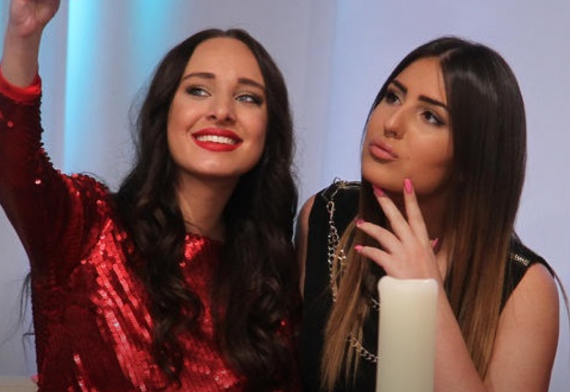 FOTOGRAFIJA STARA PREKO DESET GODINA! Pogledajte kako su Anastasija i Luna izgledale dok su bile NAJBOLJE DRUGARICE!