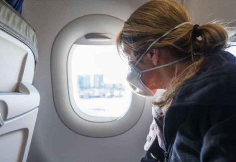 MILIONER PONUDIO PUTNICI U AVIONU 100.000 DOLARA DA URADI OVO! Njena odluka ga šokirala